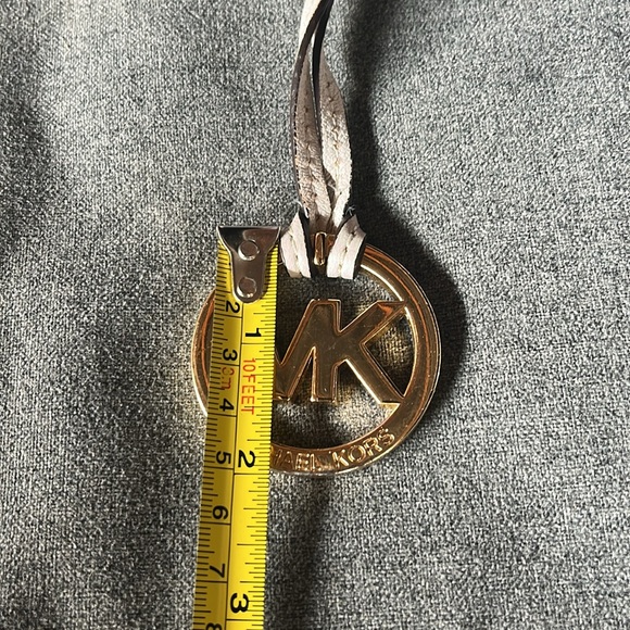 MK bag tag - Picture 2 of 2